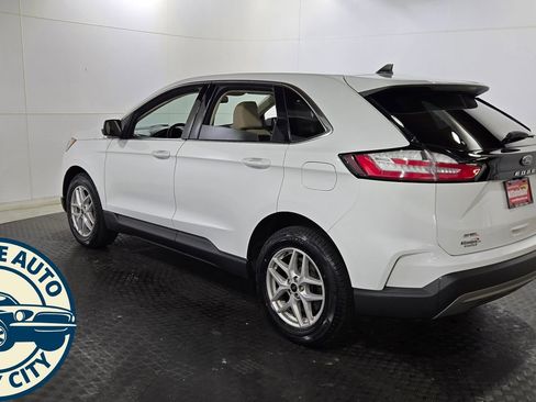 Used 2023 Ford Edge SEL image 5