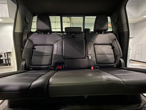 Certified 2024 GMC Sierra 2500 SLT w/ SLT Premium Package image 29