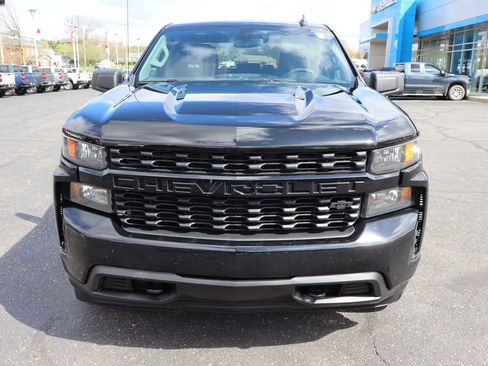 Used 2021 Chevrolet Silverado 1500 Custom AWD/4WD image 25