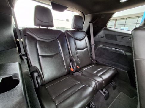 Used 2021 Cadillac XT6 Premium Luxury FWD image 17