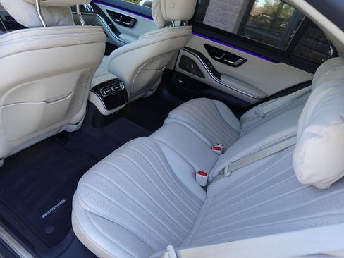 Used 2023 Mercedes-Benz S 580 4MATIC Sedan image 17