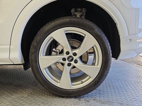 New 2026 Audi Q5 Premium Plus AWD/4WD image 6