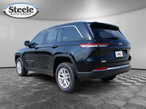 New 2024 Jeep Grand Cherokee Laredo X image 3
