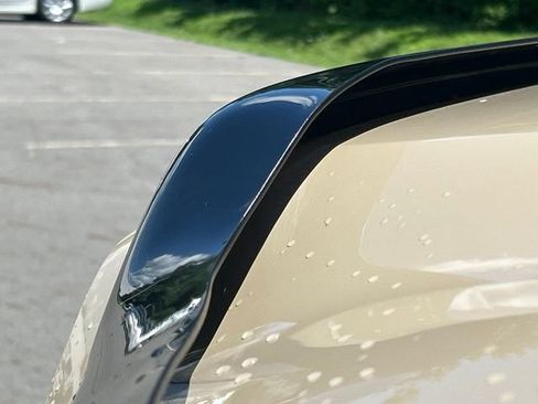 Used 2018 Toyota Tacoma TRD Off-Road w/ Technology Package AWD/4WD image 15