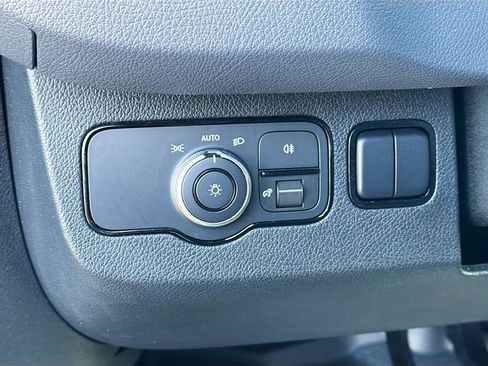 Used 2024 Mercedes-Benz Sprinter 2500 image 27