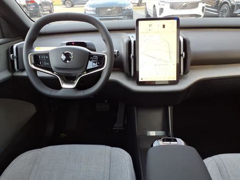 New 2025 Volvo EX30 Ultra w/ Protection Package Premier image 13