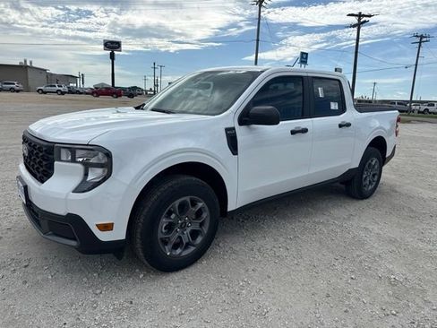 New 2026 Ford Maverick XLT w/ Equipment Group 301A AWD/4WD image 5