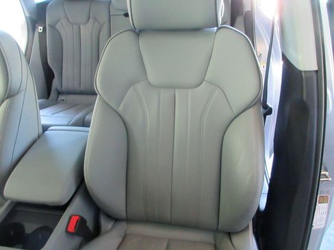 Used 2024 Audi Q5 2.0T Premium Plus w/ Premium Plus Package AWD/4WD image 16