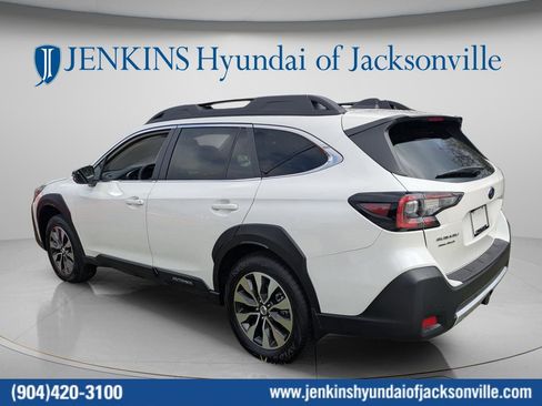 Used 2025 Subaru Outback Limited XT w/ Popular Package #2 AWD/4WD image 8