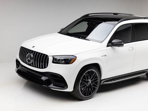 Used 2023 Mercedes-Benz GLS 63 AMG 4MATIC image 23