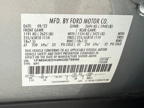 Used 2022 Ford Explorer XLT w/ Equipment Group 202A AWD/4WD image 26