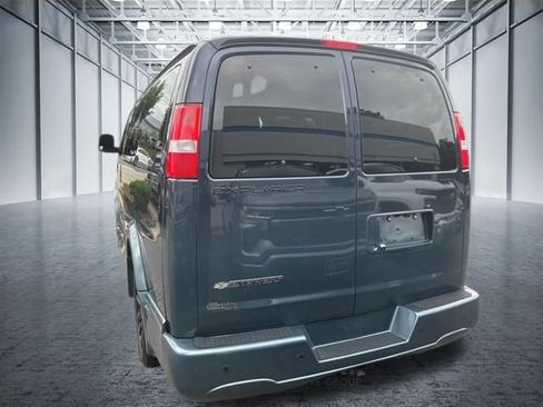 Used 2021 Chevrolet Express 2500 LS w/ Enhanced Convenience Package RWD image 8