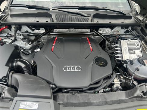 Certified 2023 Audi SQ5 Premium Plus w/ Premium Plus Package AWD/4WD image 16