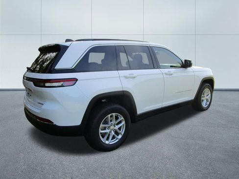 New 2026 Jeep Grand Cherokee Laredo X AWD/4WD image 8