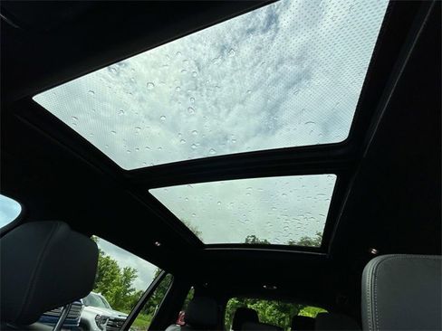 Used 2022 BMW X7 xDrive40i w/ M Sport Package image 24