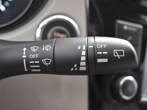 Used 2019 Nissan Rogue Sport SV image 28