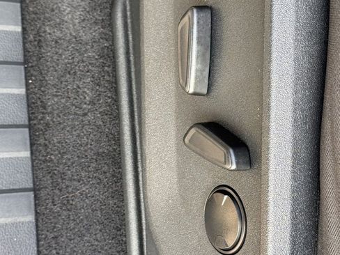 Certified 2023 Ford F150 XLT w/ Equipment Group 302A High image 18