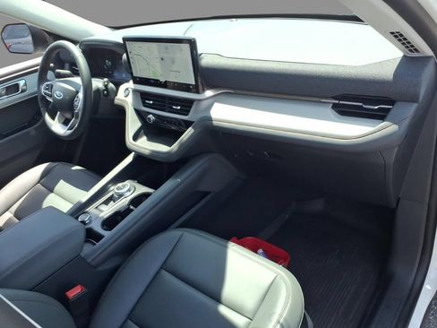 New 2026 Ford Explorer Active w/ Active Comfort Package AWD/4WD image 11