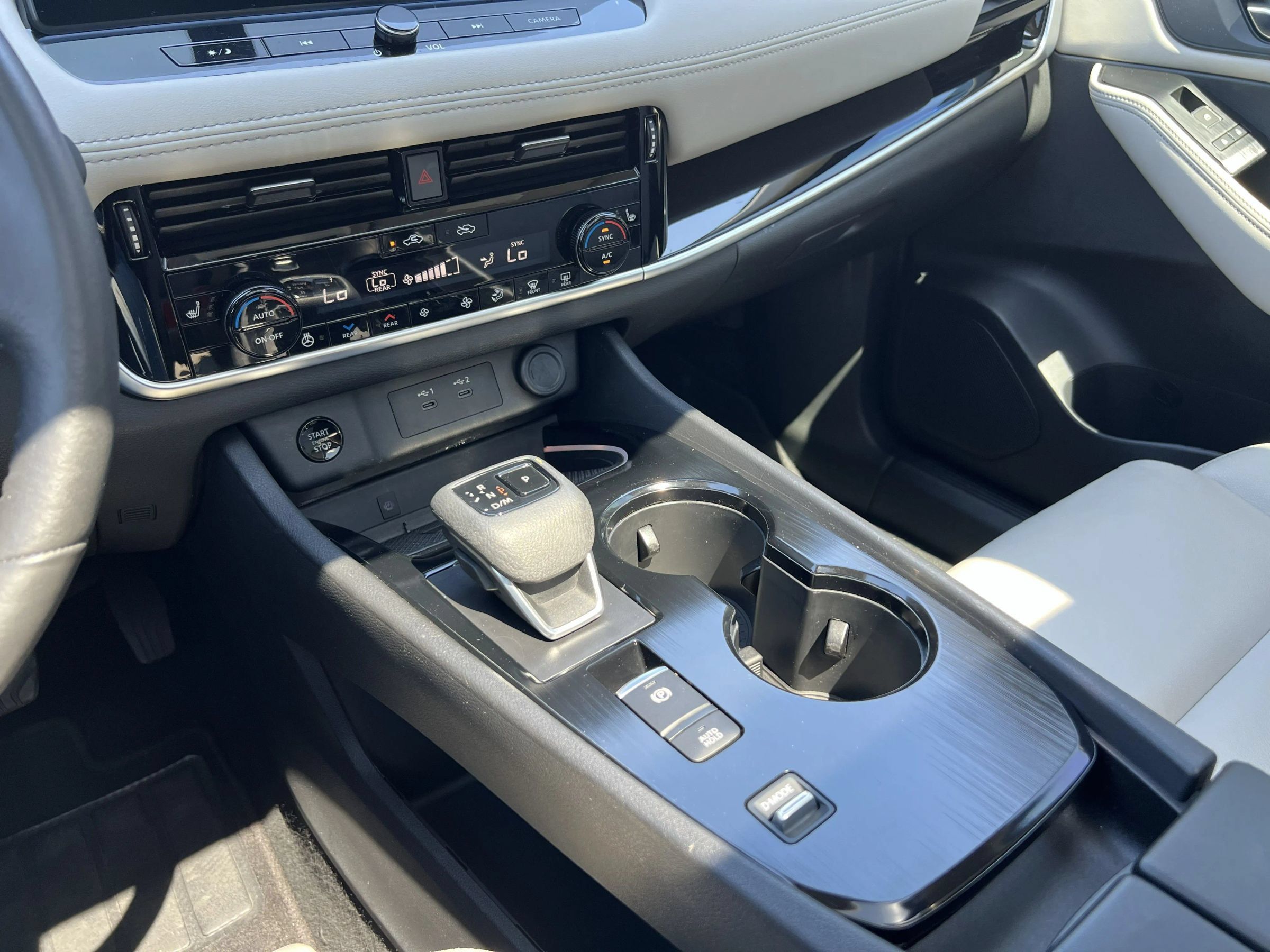 Used 2024 Nissan Rogue SL w/ SL Premium Package FWD image 28