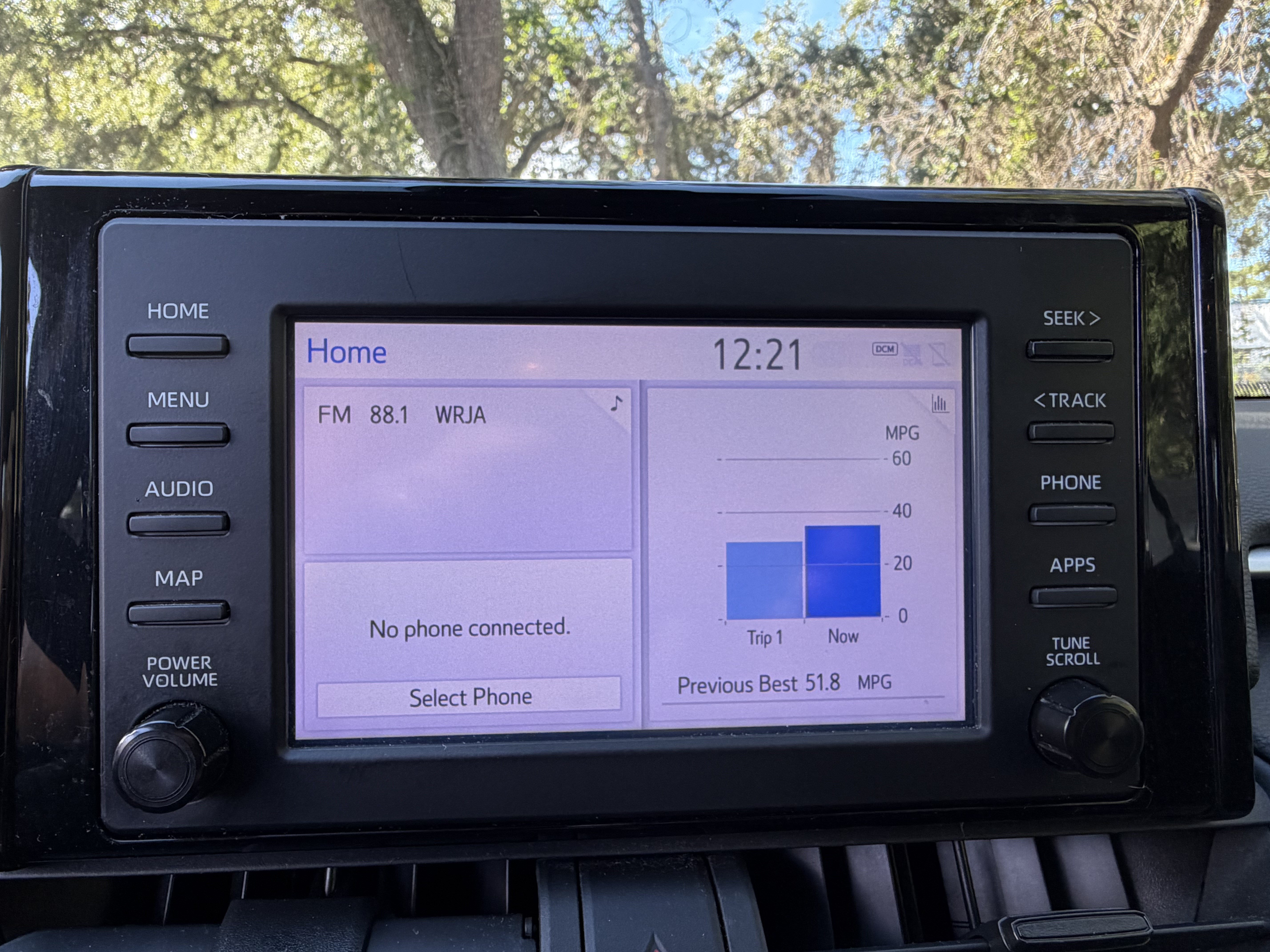 Used 2019 Toyota RAV4 LE AWD/4WD image 23