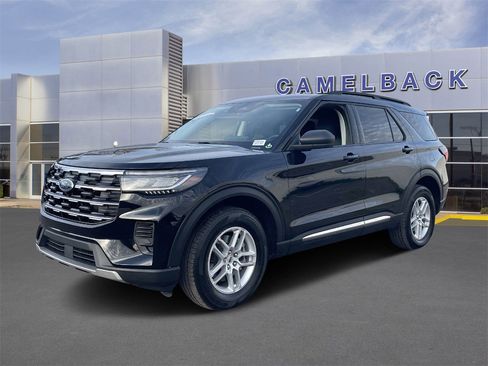 Certified 2025 Ford Explorer Active image 33