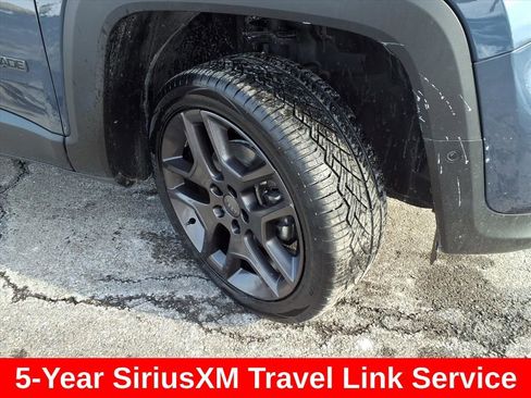 Used 2021 Jeep Renegade Latitude w/ Luxury Group II image 36