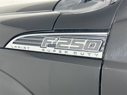 Used 2016 Ford F250 Lariat w/ Lariat Ultimate Package image 28