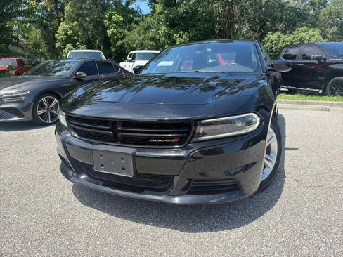 Used 2023 Dodge Charger SXT RWD image 3