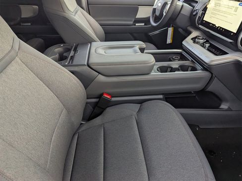 New 2025 Ford Expedition Active image 36