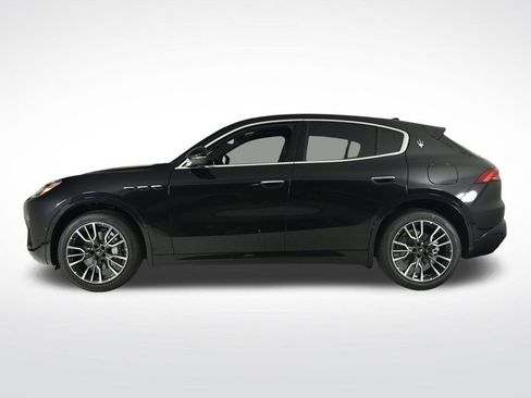 Used 2025 Maserati Grecale GT image 2