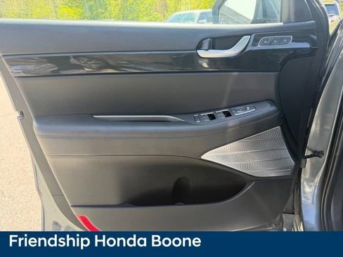 Used 2022 Hyundai Palisade Limited AWD/4WD image 14