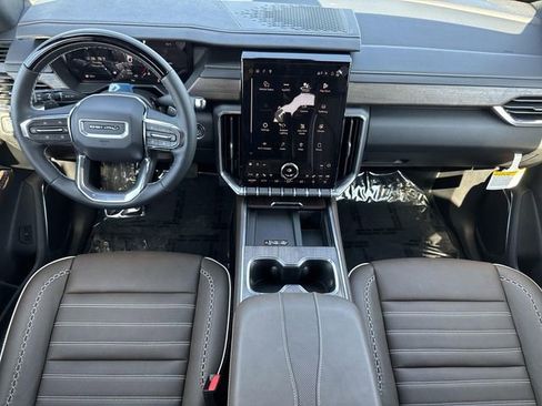 New 2026 GMC Acadia Denali Ultimate FWD image 7