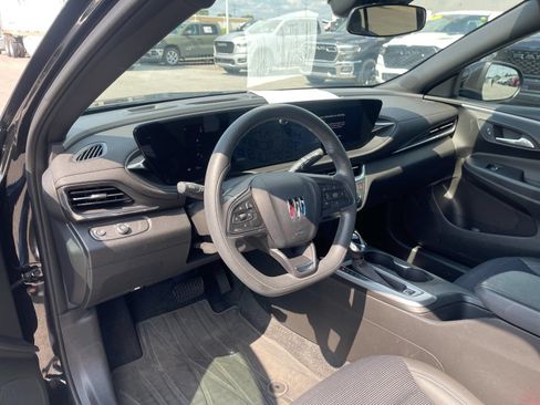 Used 2024 Buick Envista Preferred w/ Advanced Safety Package FWD image 11