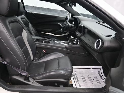 Used 2017 Chevrolet Camaro LT RWD image 7