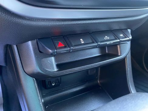 Used 2020 Chevrolet Colorado LT w/ LT Convenience Package image 9