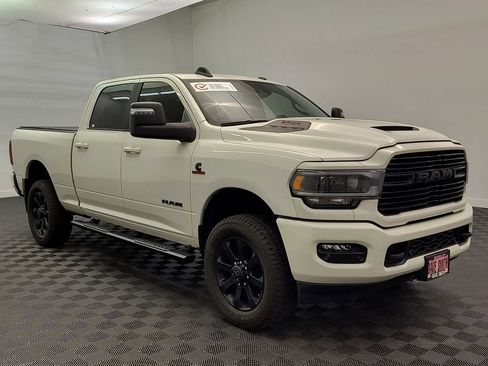 Used 2024 RAM 3500 Laramie w/ Night Edition AWD/4WD image 7