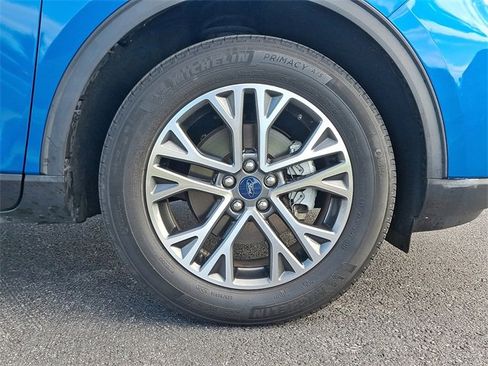 Used 2020 Ford Escape SEL image 8