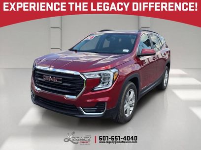 Used 2024 GMC Terrain SLE w/ Driver Convenience Package