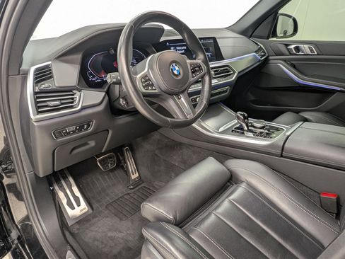 Certified 2022 BMW X5 xDrive40i w/ M Sport Package image 4