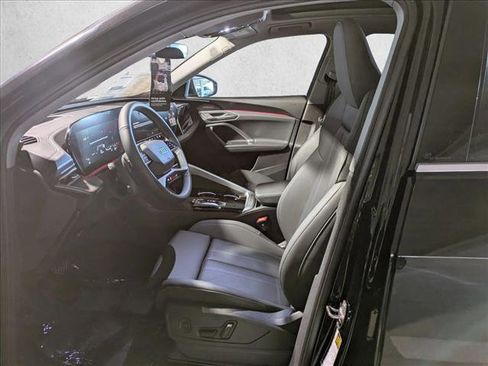 New 2025 Audi Q5 Premium Plus w/ Premium Plus AWD/4WD image 4