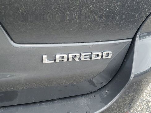 Used 2023 Jeep Grand Cherokee L Laredo image 30