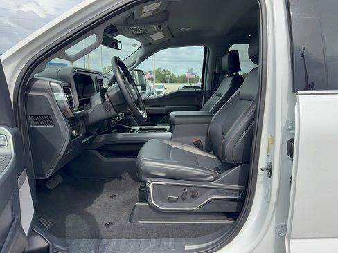 Certified 2023 Ford F250 Lariat w/ Lariat Ultimate Package AWD/4WD image 13