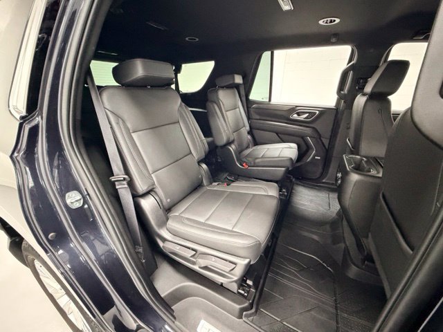 Used 2022 Chevrolet Tahoe LT w/ Luxury Package AWD/4WD image 25