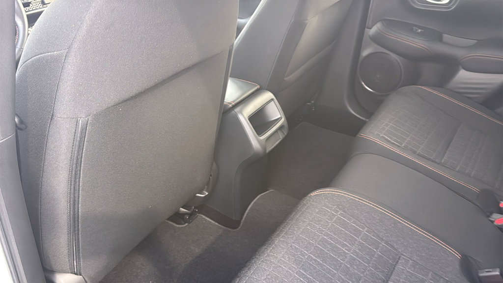 Certified 2025 Honda HR-V Sport image 31