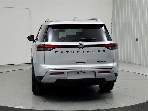 Used 2025 Nissan Pathfinder Platinum w/ Black Appearance Package image 6
