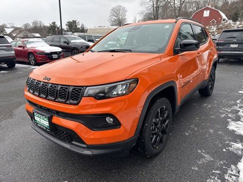 New 2026 Jeep Compass Latitude AWD/4WD image 3