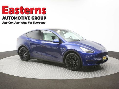 Used 2021 Tesla Model Y Long Range AWD/4WD image 43