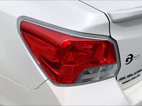 Used 2015 Subaru Impreza 2.0i Premium AWD/4WD image 29