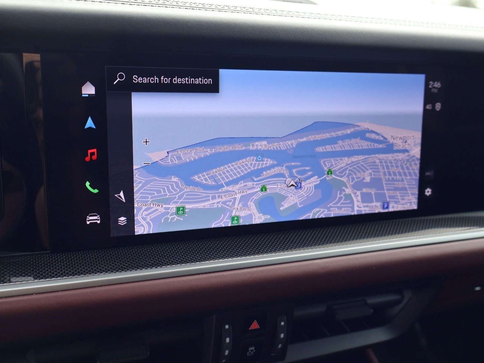Certified 2025 Porsche Cayenne Turbo AWD/4WD image 18