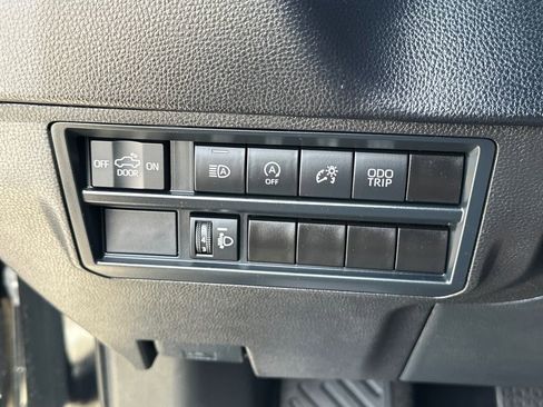 Used 2025 Toyota Tundra SR5 AWD/4WD image 19
